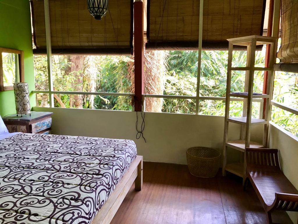 Serenity House Hotel Ubud Esterno foto