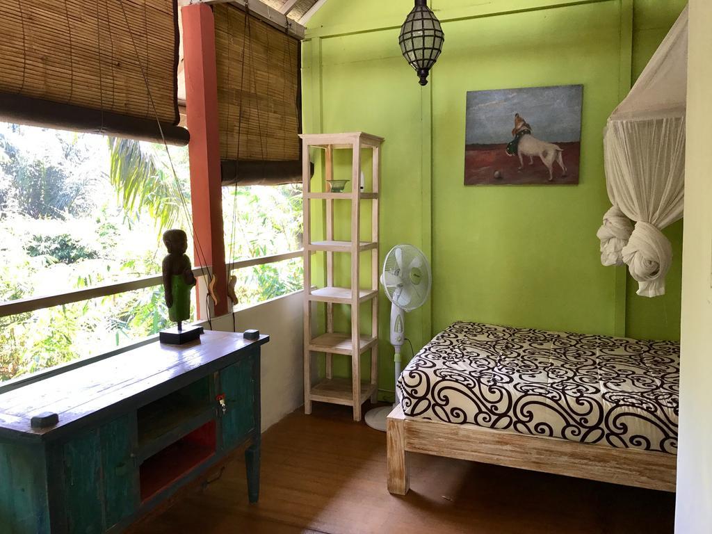 Serenity House Hotel Ubud Esterno foto